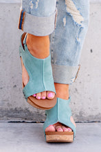 Load image into Gallery viewer, Very G Liberty Wedge Sandals - Turquoise
