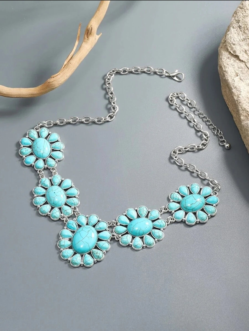 Turquoise Flower Decor Necklace