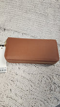 Load image into Gallery viewer, Double Zip-Around Wristlet Wallet Brown
