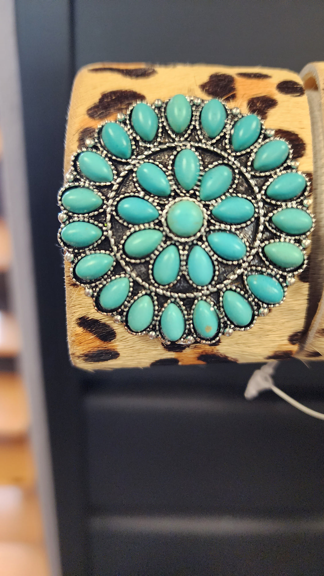 LEOPARD SUEDE CUFF BUTTON BRACELET WITH A TURQUOISE CIRCULAR FLOWER STONE 02431