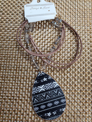 Let's Be Friends Necklace 04779