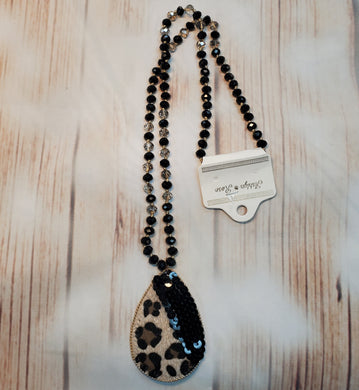 Let's Be Friends Teardrop Beaded Necklace 04910
