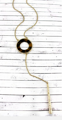 CRAVE GRAY TORTOISESHELL CIRCLE AND GOLDTONE BAR Y NECKLACE