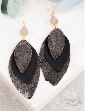Nothing Better Earring, Black