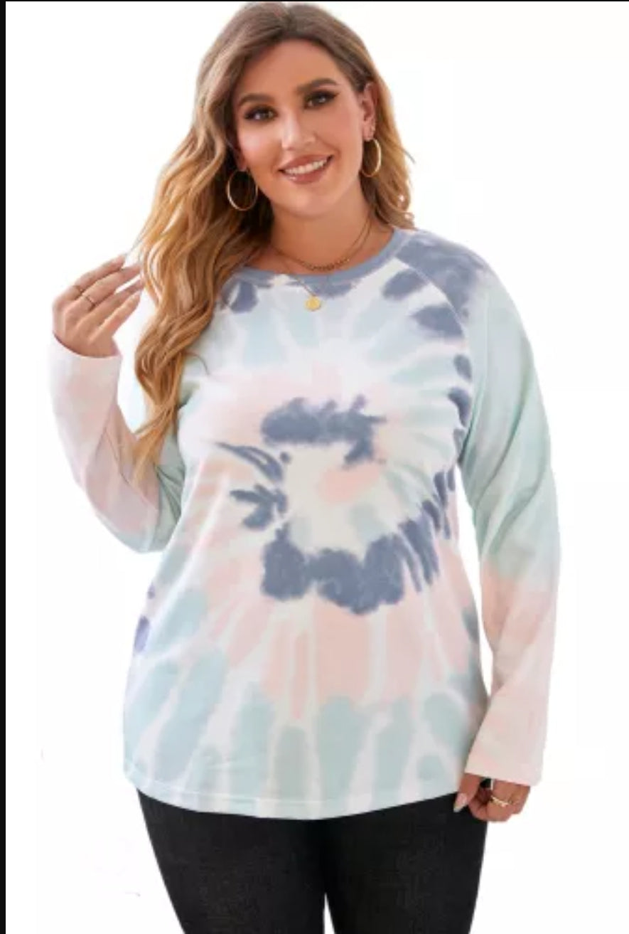Round Neck Raglan Sleeve Tie-Dye Plus Size Top